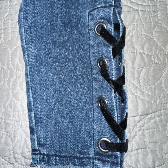 Maurice’s Jeans - Picture 3 of 4
